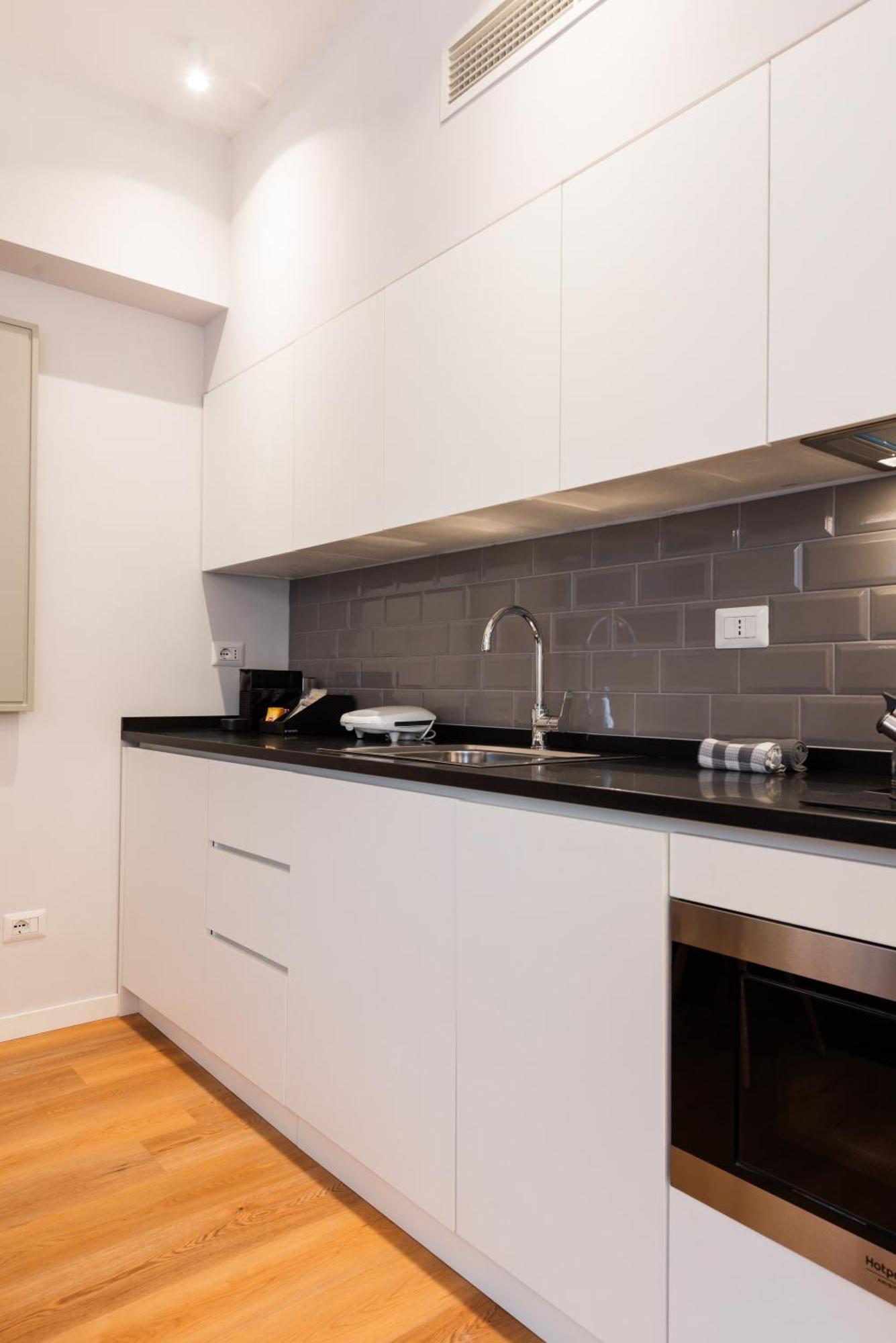 Major House - Luxury In By Hostand Rom