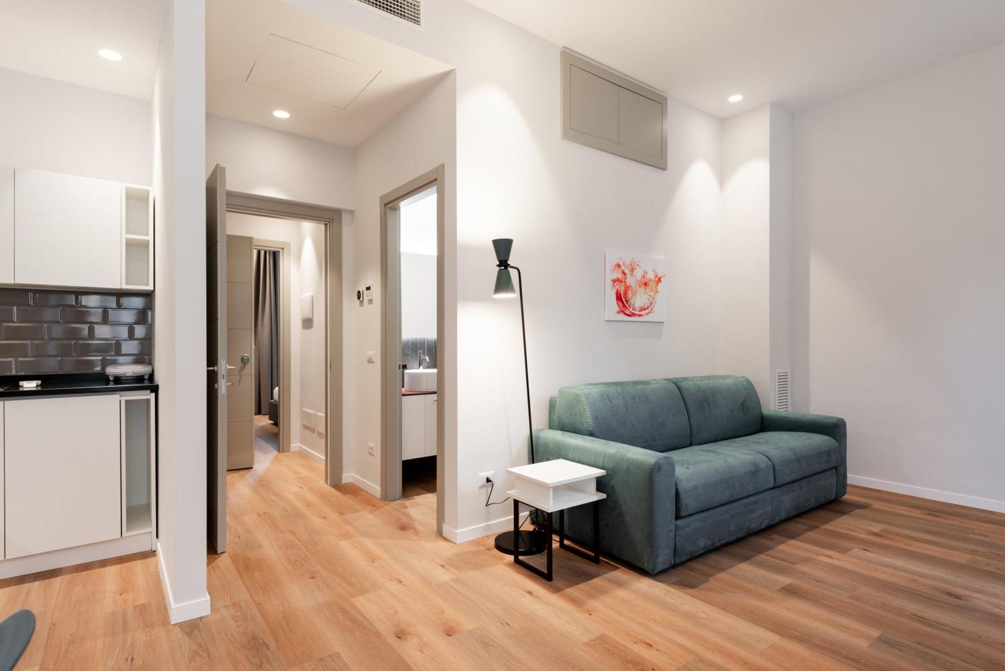 Major House - Luxury In By Hostand Rom